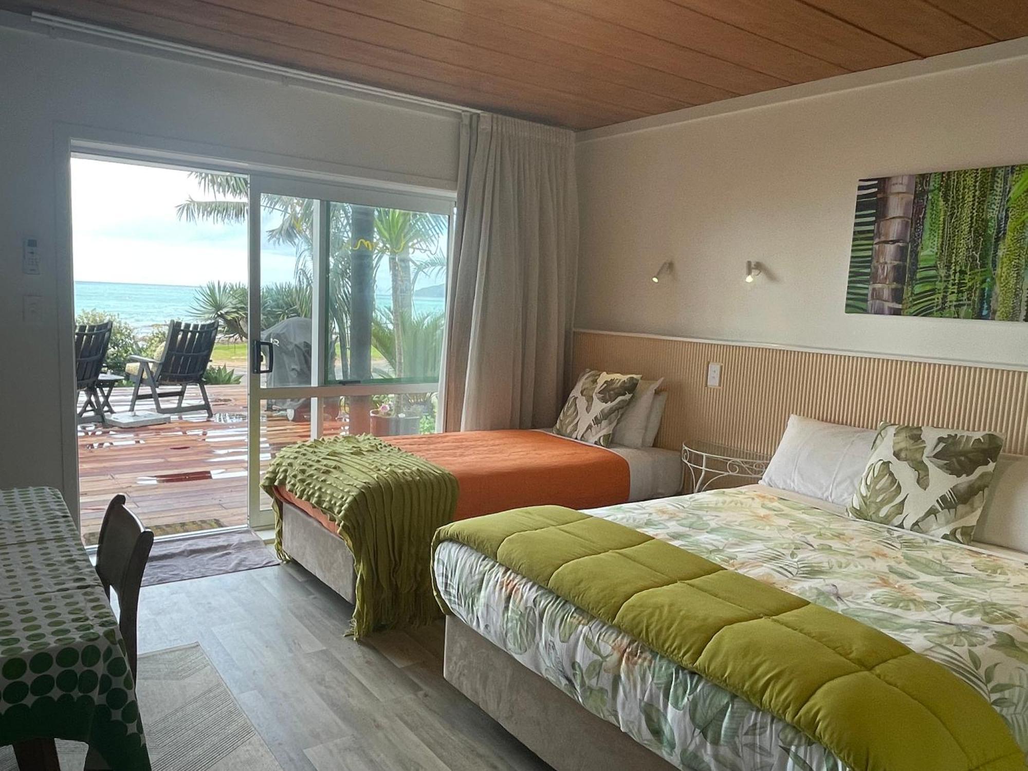 Driftwood Lodge Beachfront, Cable Bay, Northland Coopers Beach Extérieur photo