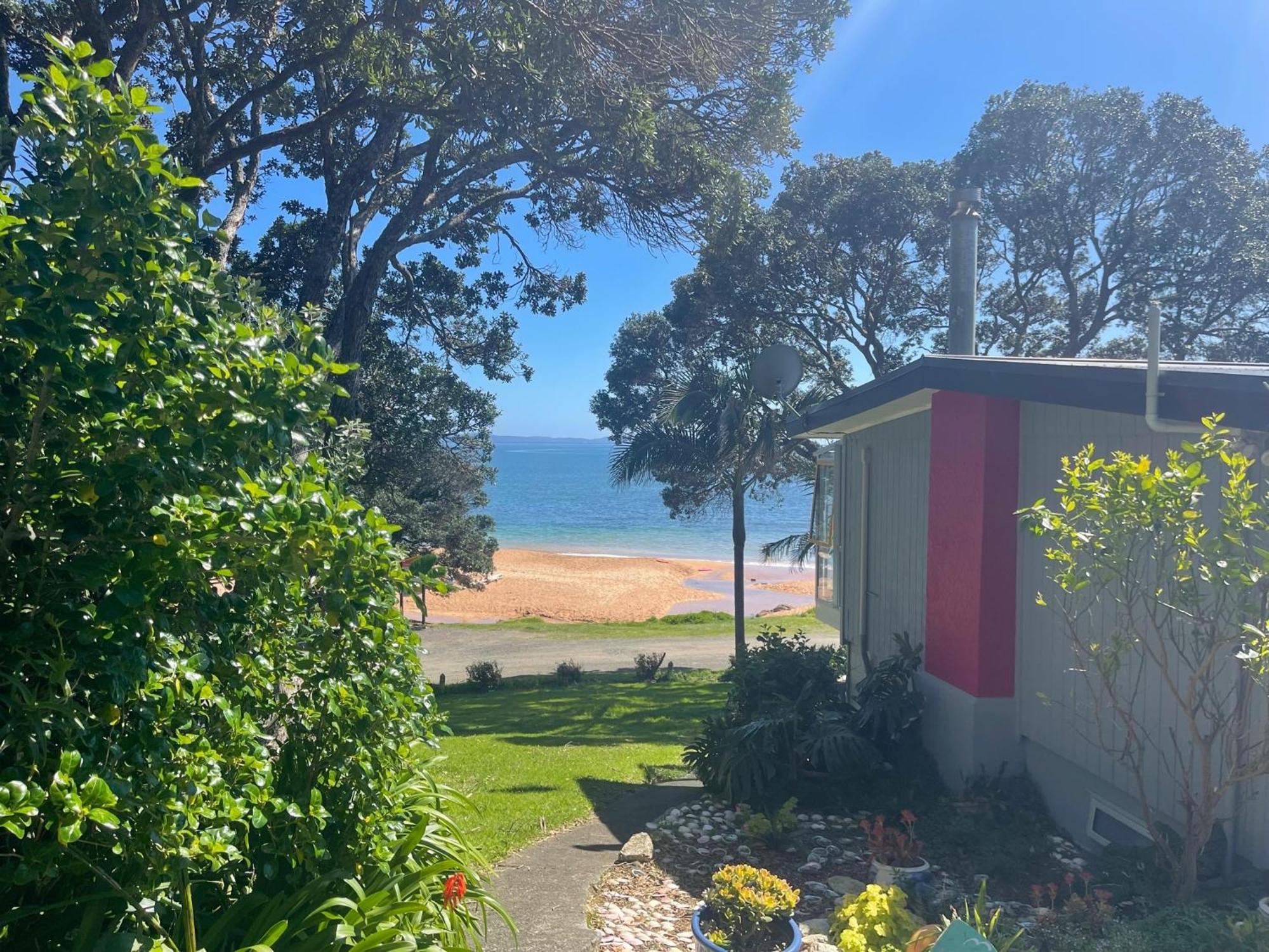 Driftwood Lodge Beachfront, Cable Bay, Northland Coopers Beach Extérieur photo