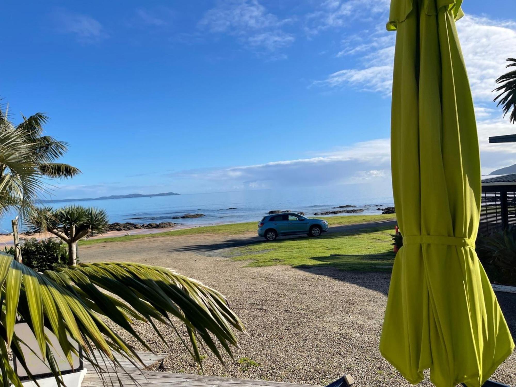 Driftwood Lodge Beachfront, Cable Bay, Northland Coopers Beach Extérieur photo