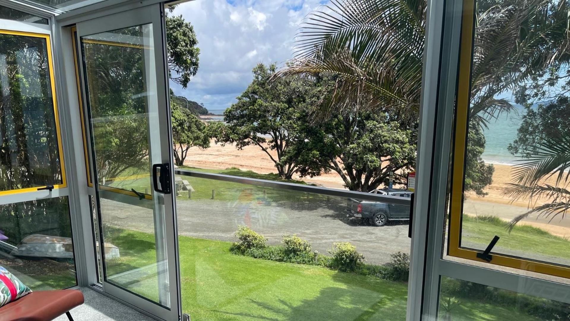 Driftwood Lodge Beachfront, Cable Bay, Northland Coopers Beach Extérieur photo