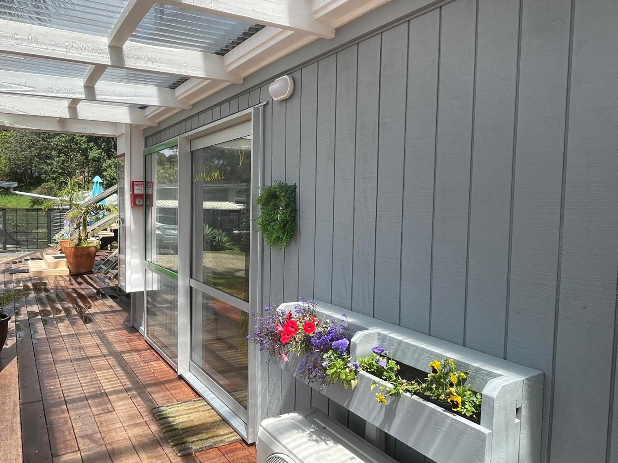 Driftwood Lodge Beachfront, Cable Bay, Northland Coopers Beach Extérieur photo